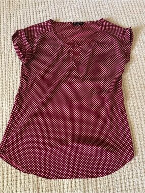 Express Burgundy Polka Dot V-Neck Cap Sleeve Blouse